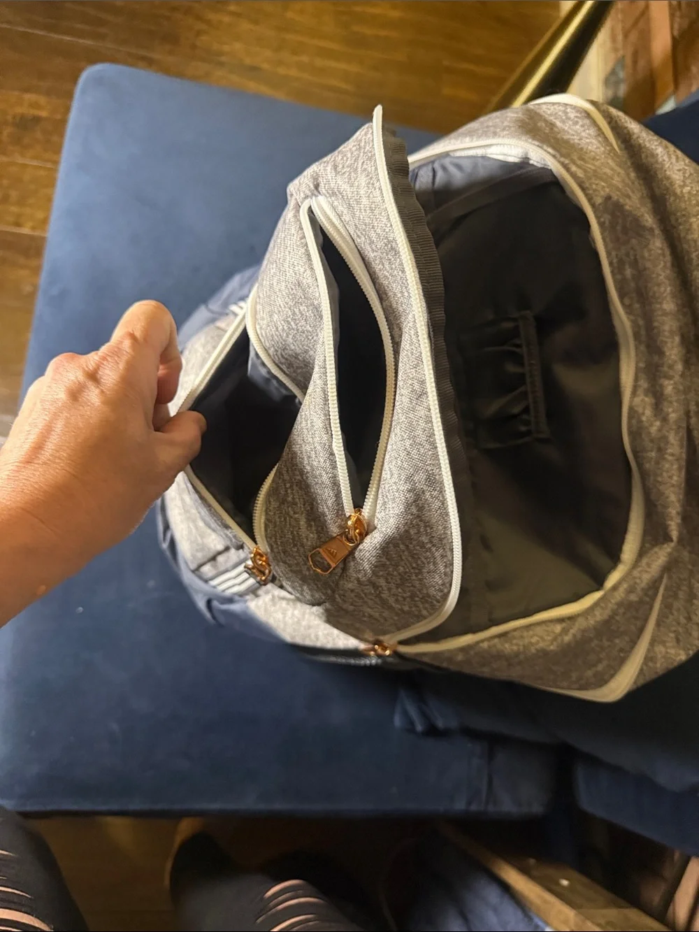 Large full capacity Adidas Loadspring backpack - Picture 3 of 9